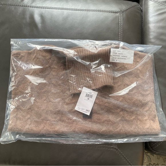 NWT Magaschoni Women's Cashmere Turtleneck Sweater - Picture 9 of 16